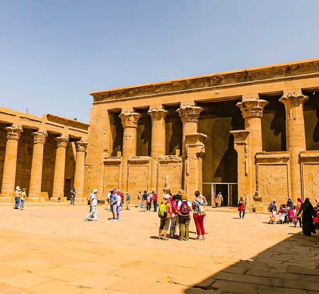Some-tourists-in-front-of-the-Edfu-Temple-from-one-of-the-excursions