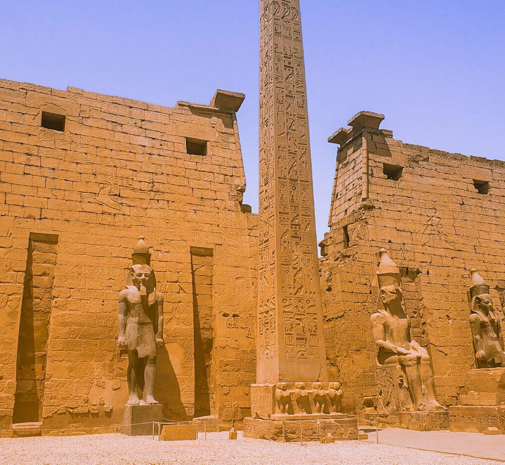 Statues-and-an-obelisk-of-the-Luxor-Temple-facade
