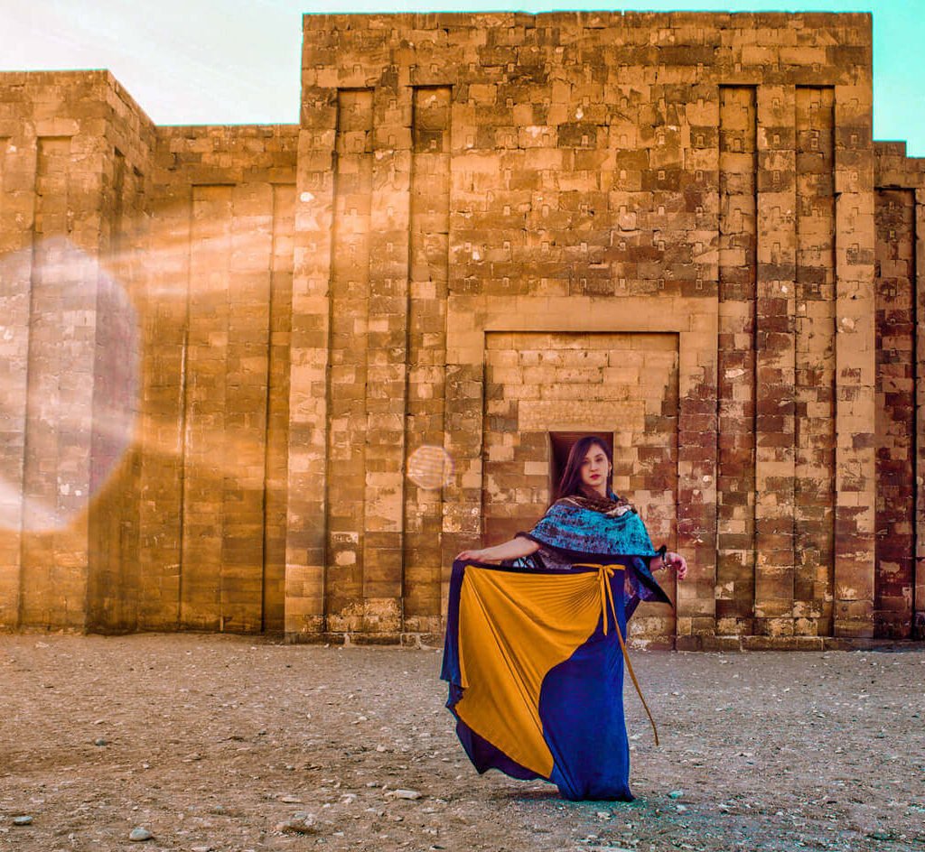 a-wonderful-photo-of-a-tourist-in-front-of-saqqara-cemetery-in-giza