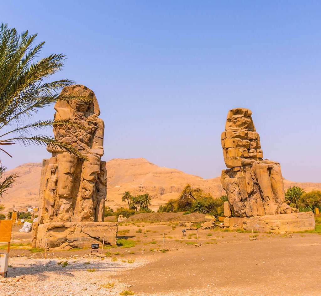 couple-from-their-visit-to-the-two-statues-of-Memnon-in-Luxor