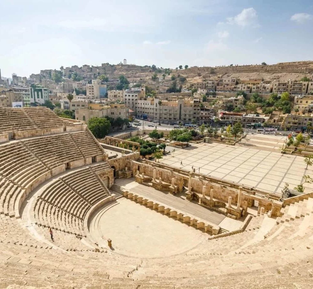 a-wonderful-photo-of-the-roman-theater-in-jordan